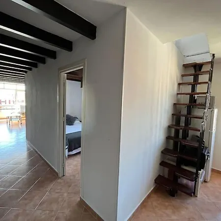 公寓 Atico Duplex Con Piscina Y Vista Al Mar
